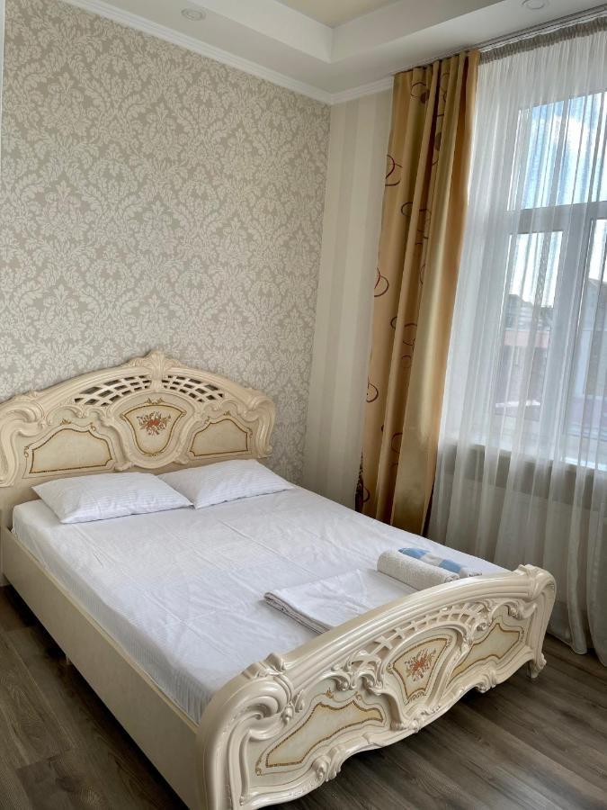 Apartment Studio -Біля Вокзалу-Недалеко Від Центру-Городоцька 151 Lviv Kültér fotó