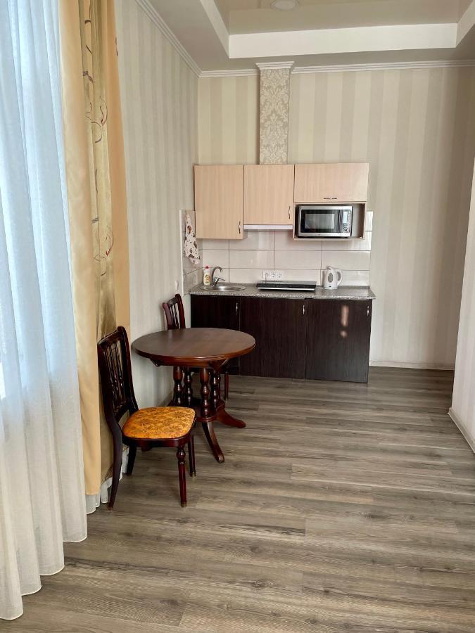 Apartment Studio -Біля Вокзалу-Недалеко Від Центру-Городоцька 151 Lviv Kültér fotó